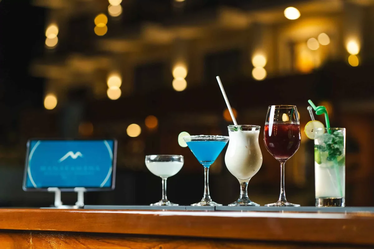 Aila Bar