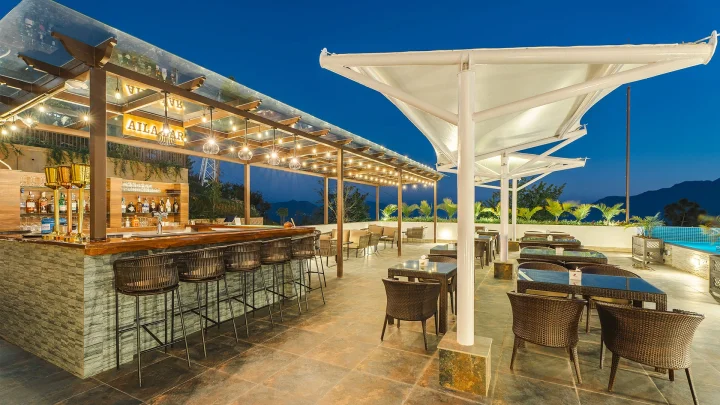 Aila Bar